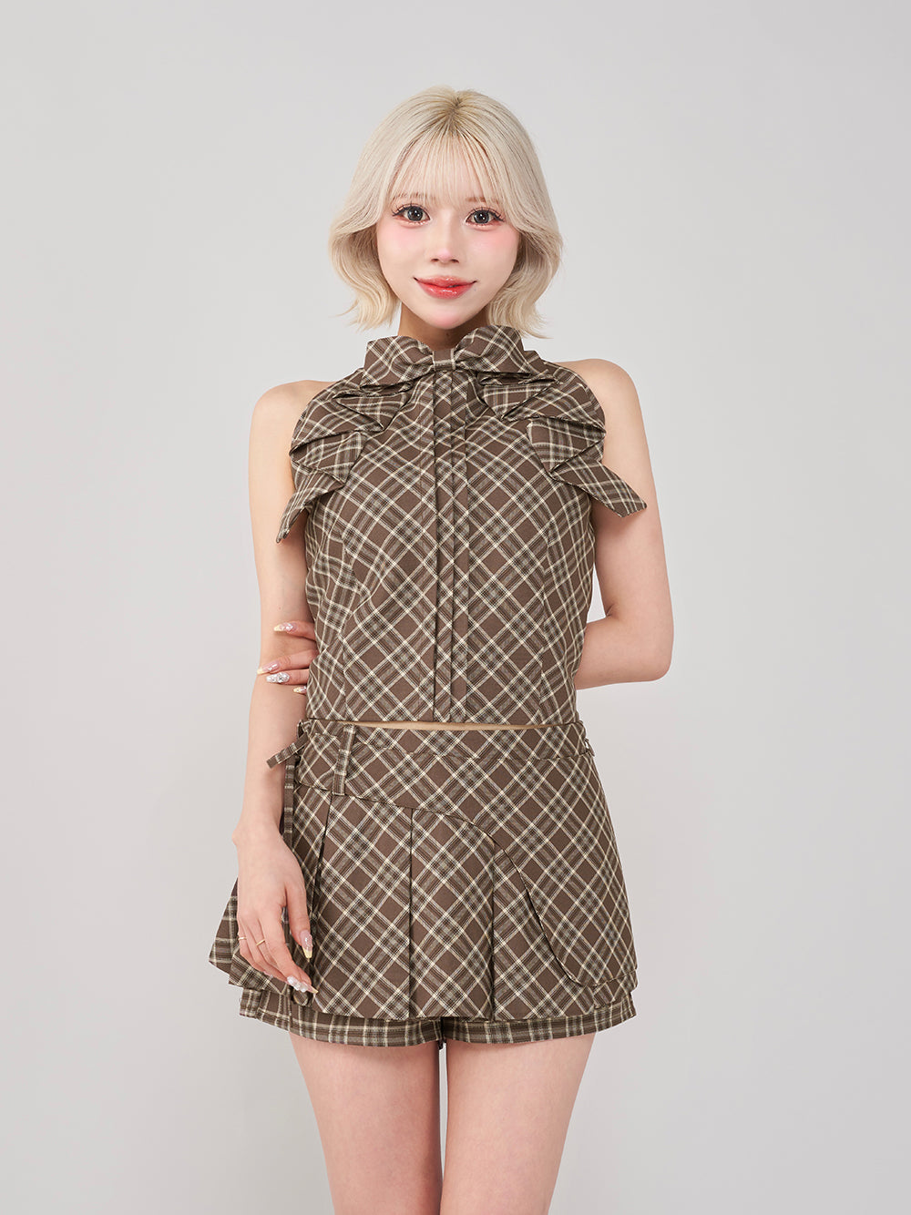 モデル:155cm(着用サイズ:S 着用カラー:BRN)