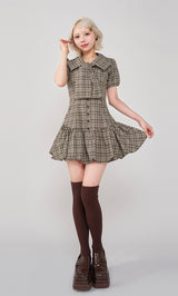 モデル:155cm(着用サイズ:FREE 着用カラー:BEG)