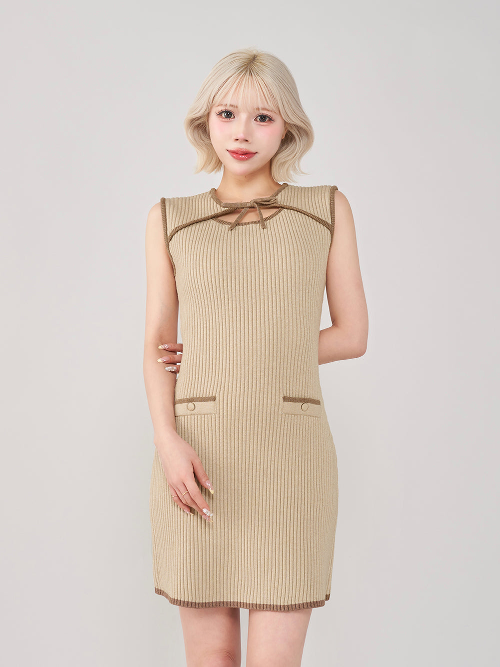 モデル:155cm(着用サイズ:FREE 着用カラー:BEG)