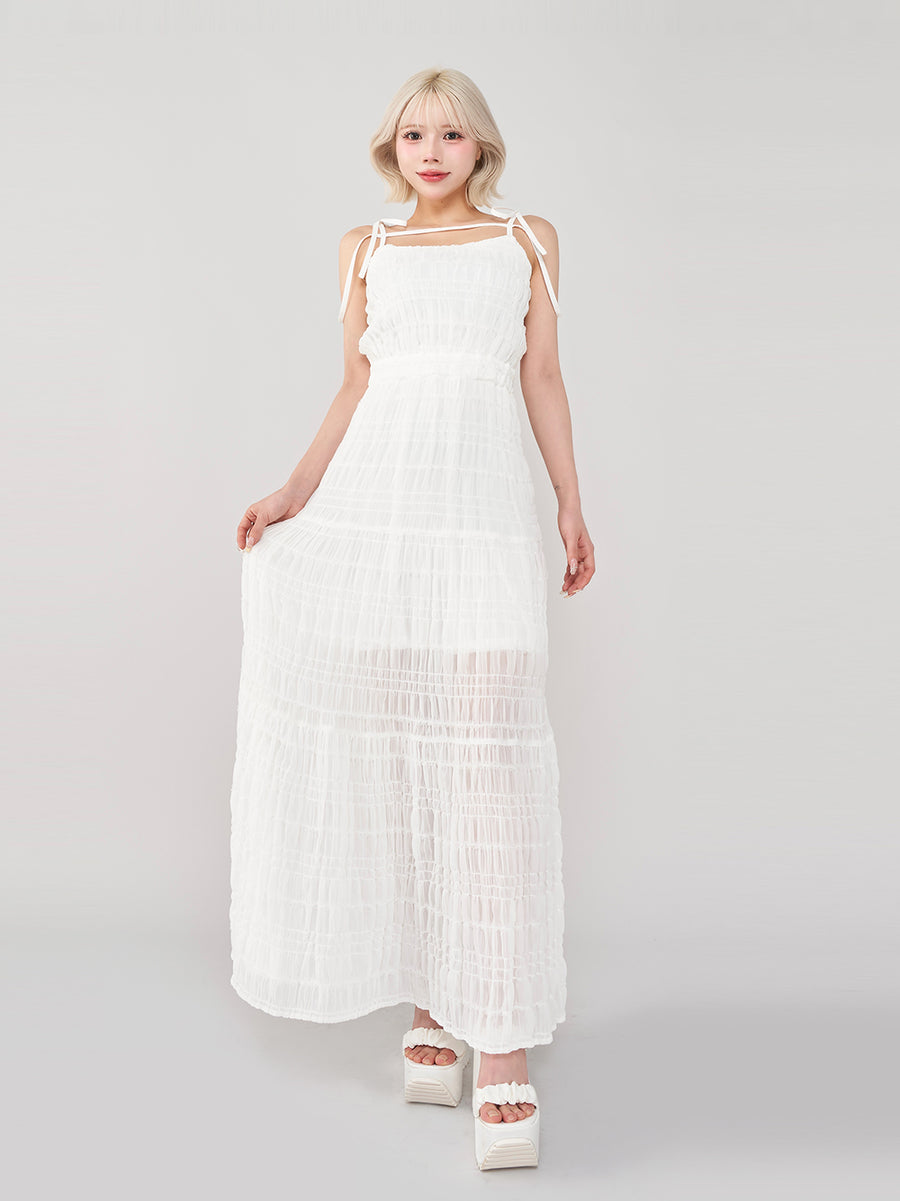 モデル:155cm(着用サイズ:FREE 着用カラー:WHT)