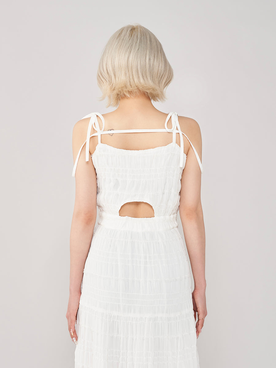 モデル:155cm(着用サイズ:FREE 着用カラー:WHT)