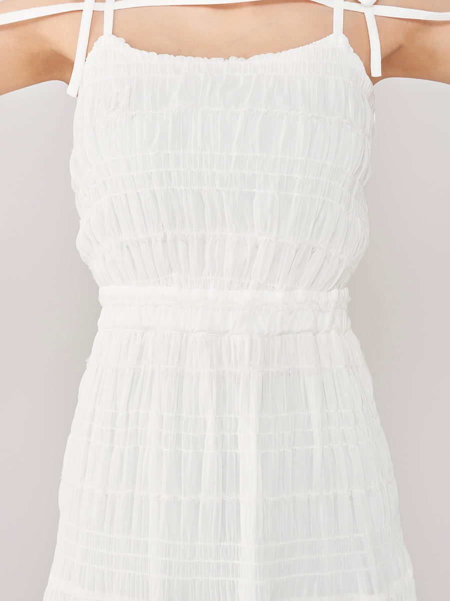 モデル:155cm(着用サイズ:FREE 着用カラー:WHT)