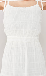 モデル:155cm(着用サイズ:FREE 着用カラー:WHT)