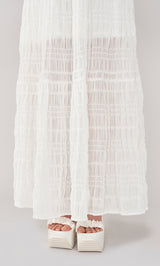 モデル:155cm(着用サイズ:FREE 着用カラー:WHT)