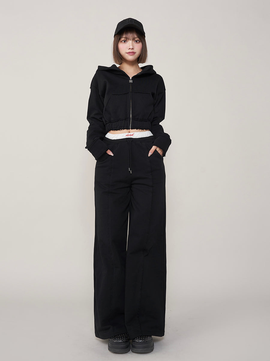 モデル:163cm(着用サイズ:FREE 着用カラー:BLK)
