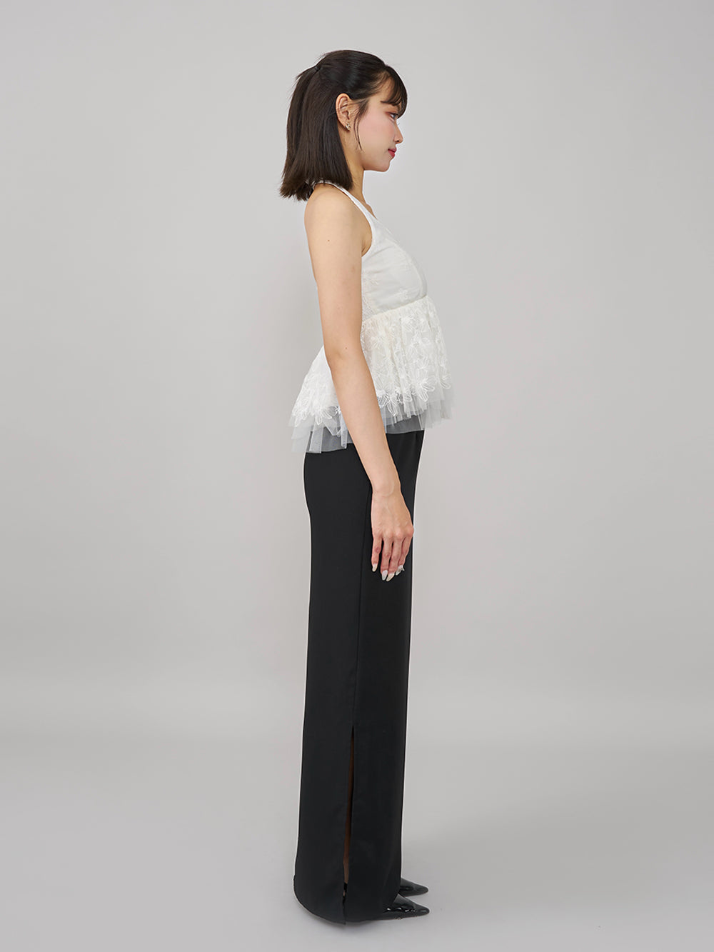 モデル:163cm(着用サイズ:FREE 着用カラー:WHT)