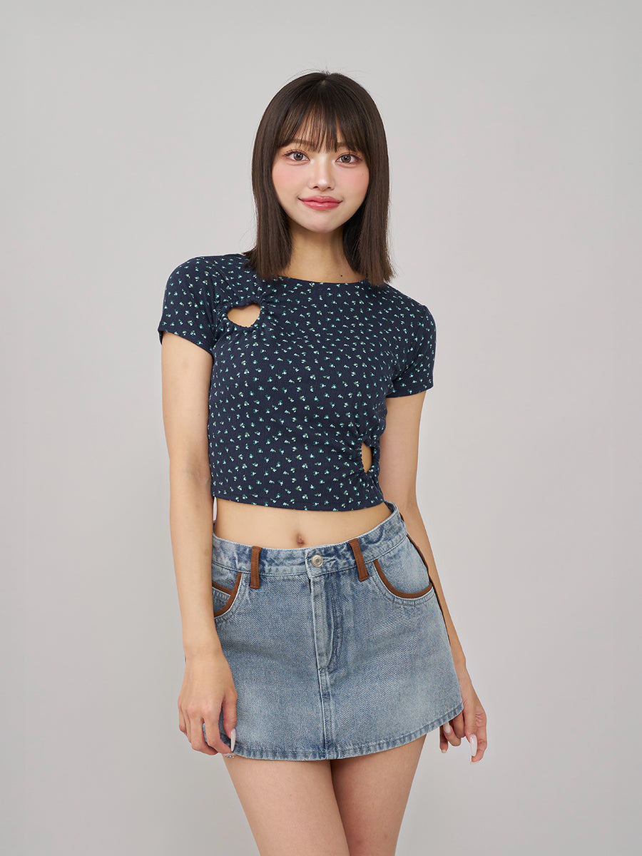 モデル:163cm(着用サイズ:FREE 着用カラー:NVY)
