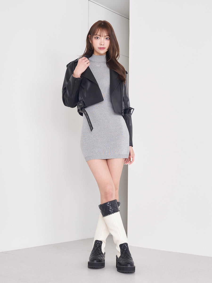 モデル:163cm(着用サイズ:FREE 着用カラー:GRY)