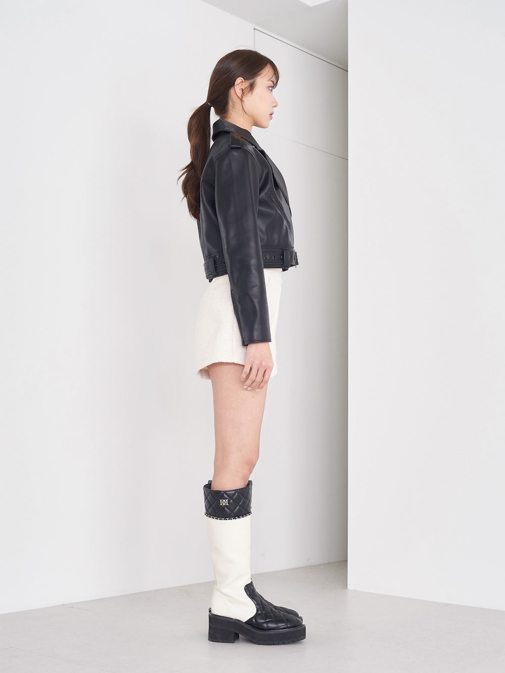 モデル:163cm(着用サイズ:FREE 着用カラー:BLK)