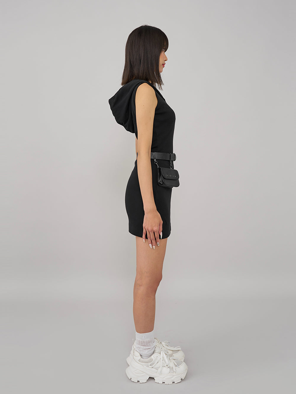 モデル:163cm(着用サイズ:FREE 着用カラー:BLK)