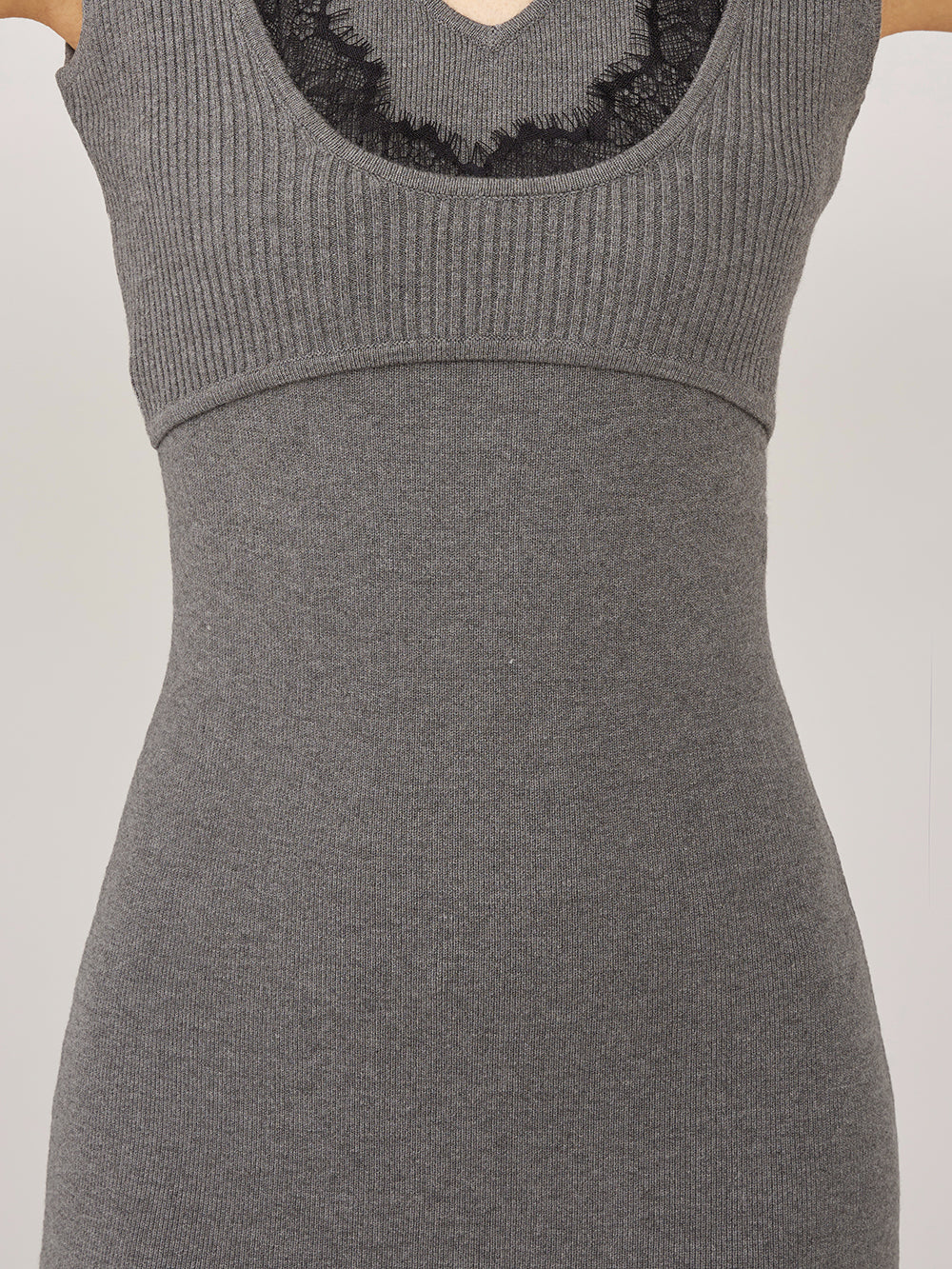 モデル:163cm(着用サイズ:FREE 着用カラー:GRY)