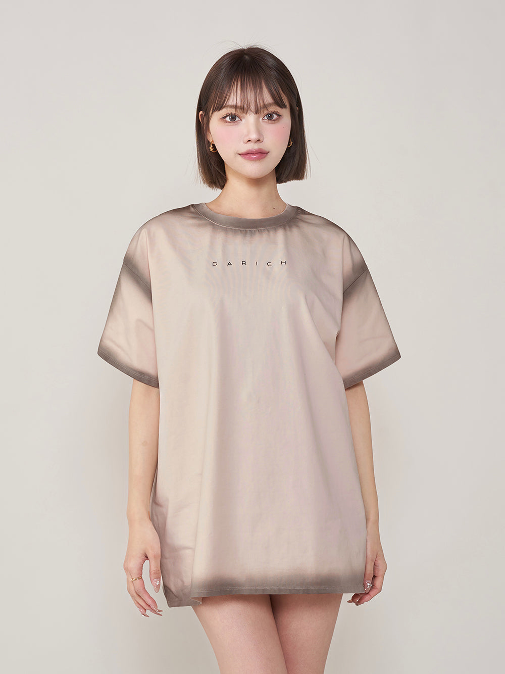 モデル:163cm(着用サイズ:FREE 着用カラー:PNK)