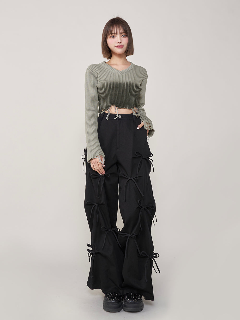 モデル:163cm(着用サイズ:FREE 着用カラー:GRY)