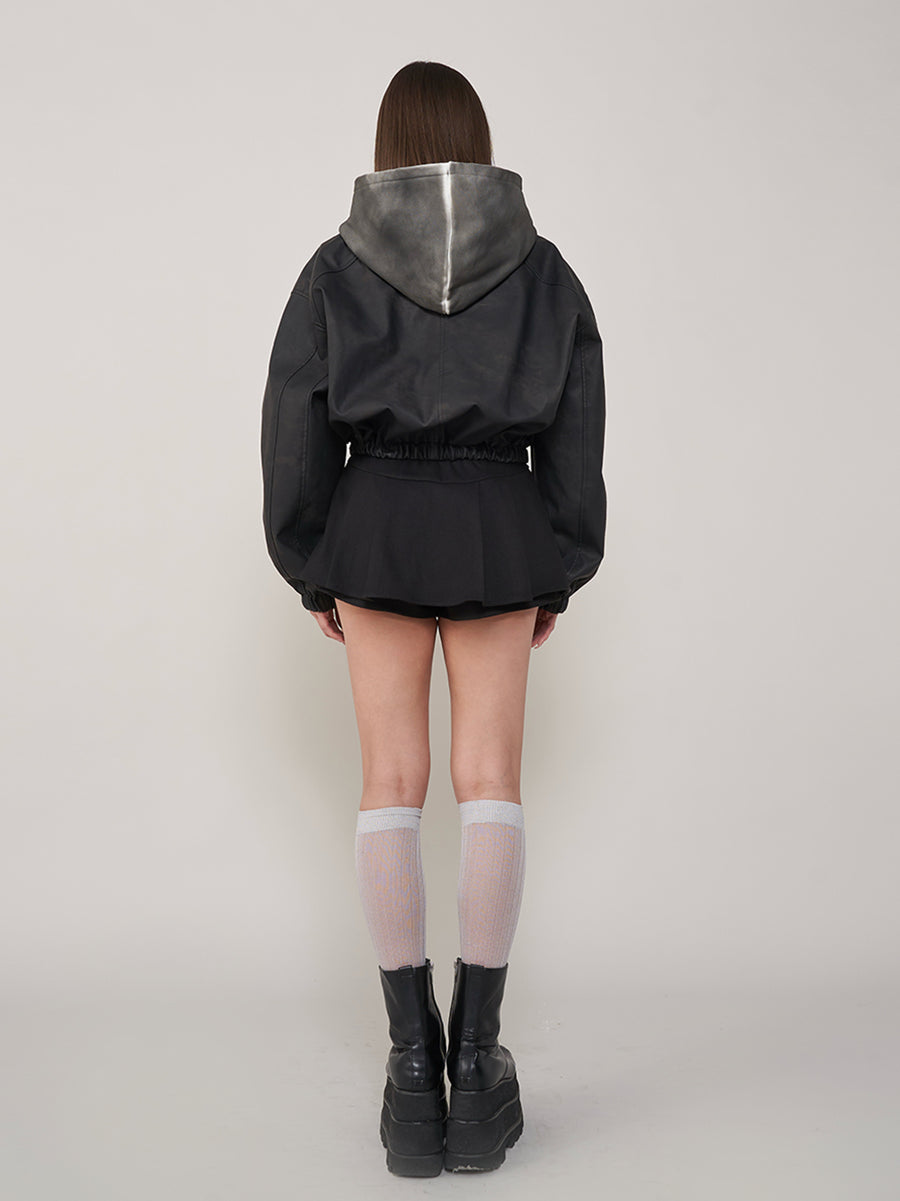 モデル:163cm(着用サイズ:FREE 着用カラー:BLK)