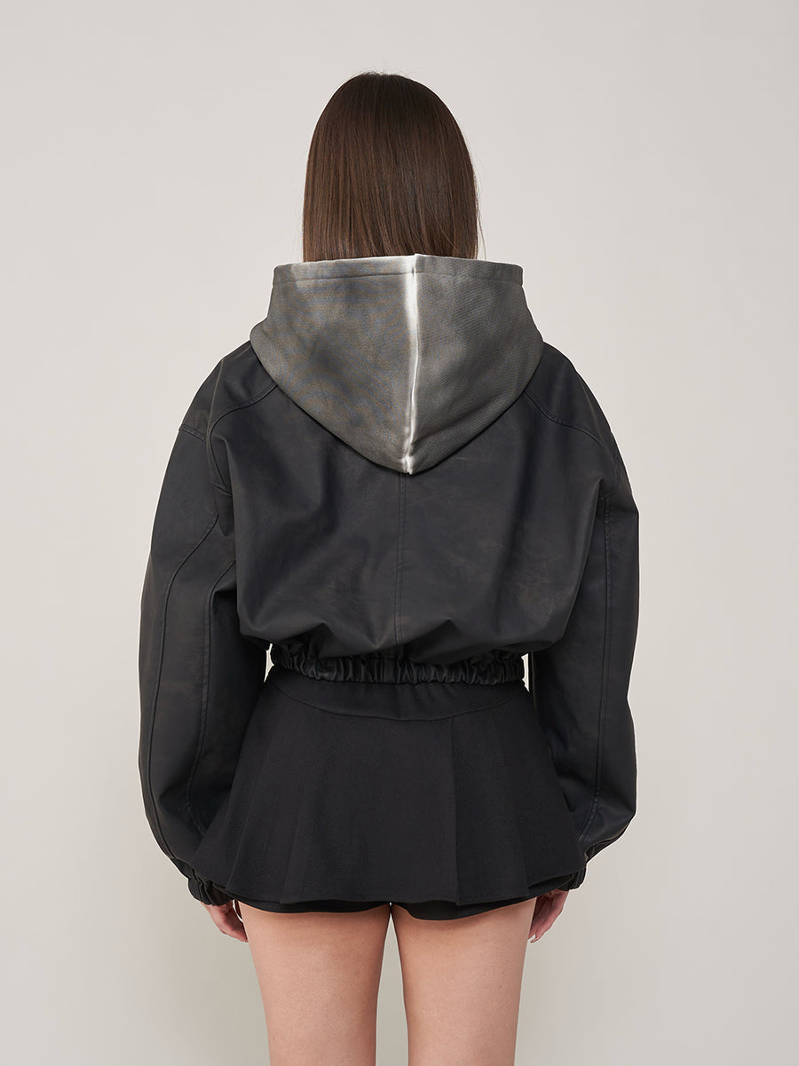 モデル:163cm(着用サイズ:FREE 着用カラー:BLK)