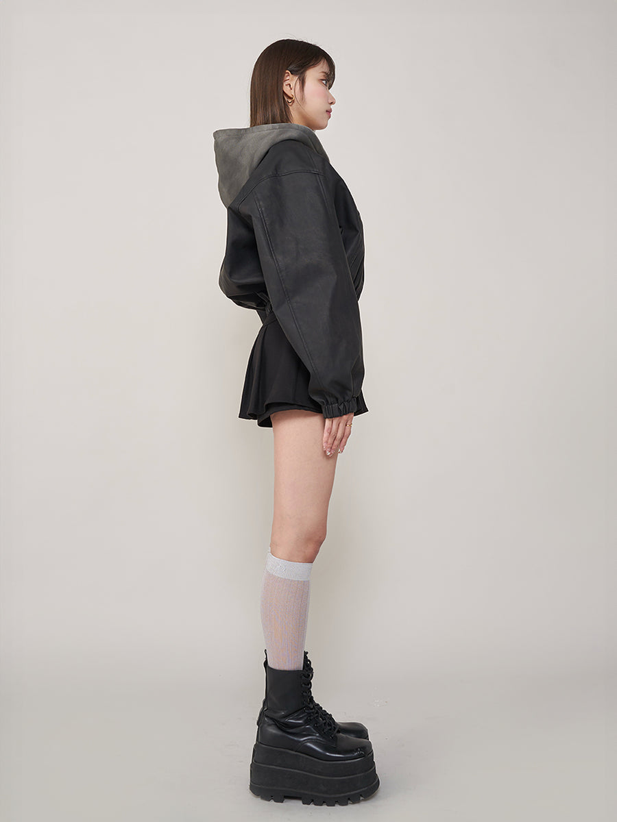 モデル:163cm(着用サイズ:FREE 着用カラー:BLK)