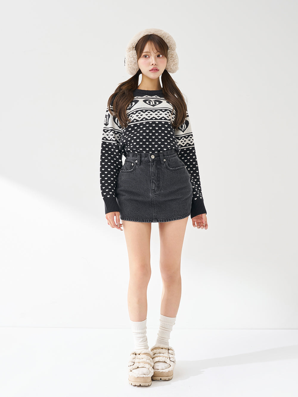 モデル:163cm(着用サイズ:FREE 着用カラー:BLK)