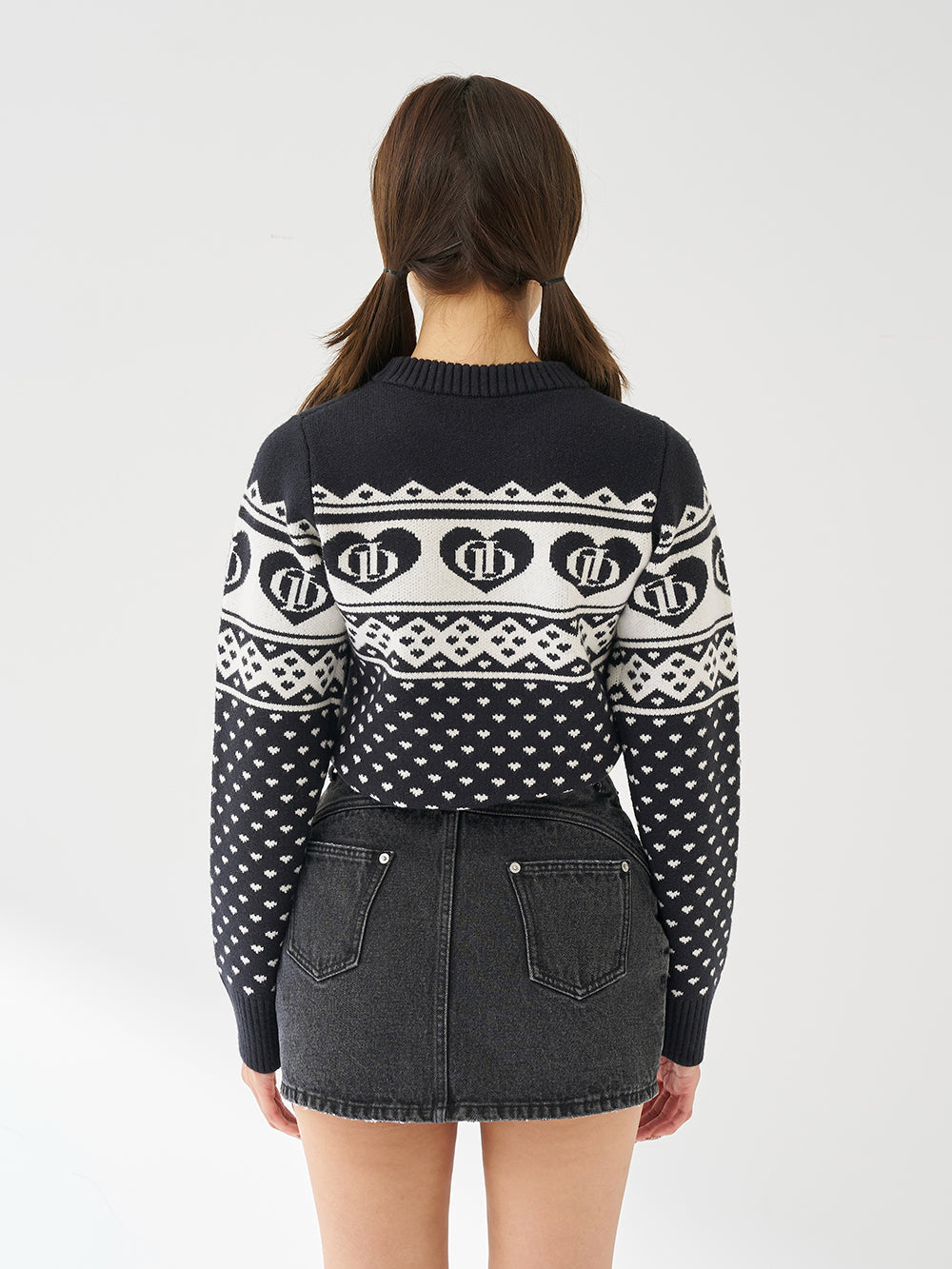 モデル:163cm(着用サイズ:FREE 着用カラー:BLK)