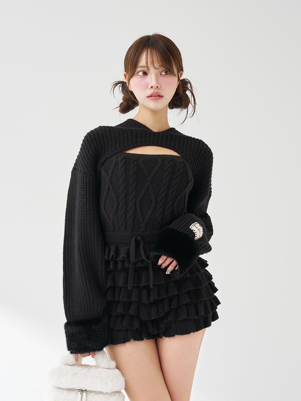 モデル:163cm(着用サイズ:FREE 着用カラー:BLK)
