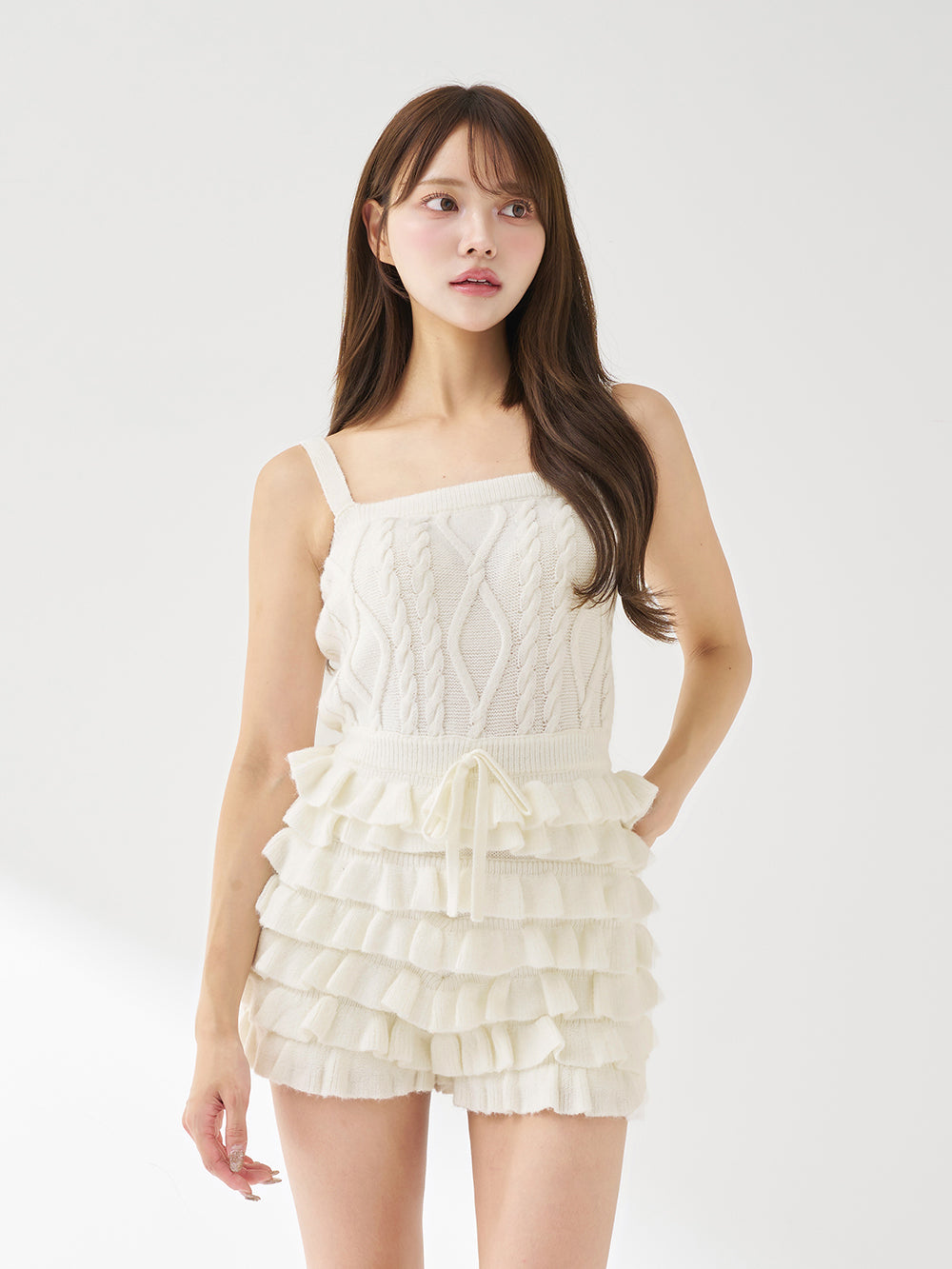 モデル:163cm(着用サイズ:FREE 着用カラー:WHT)