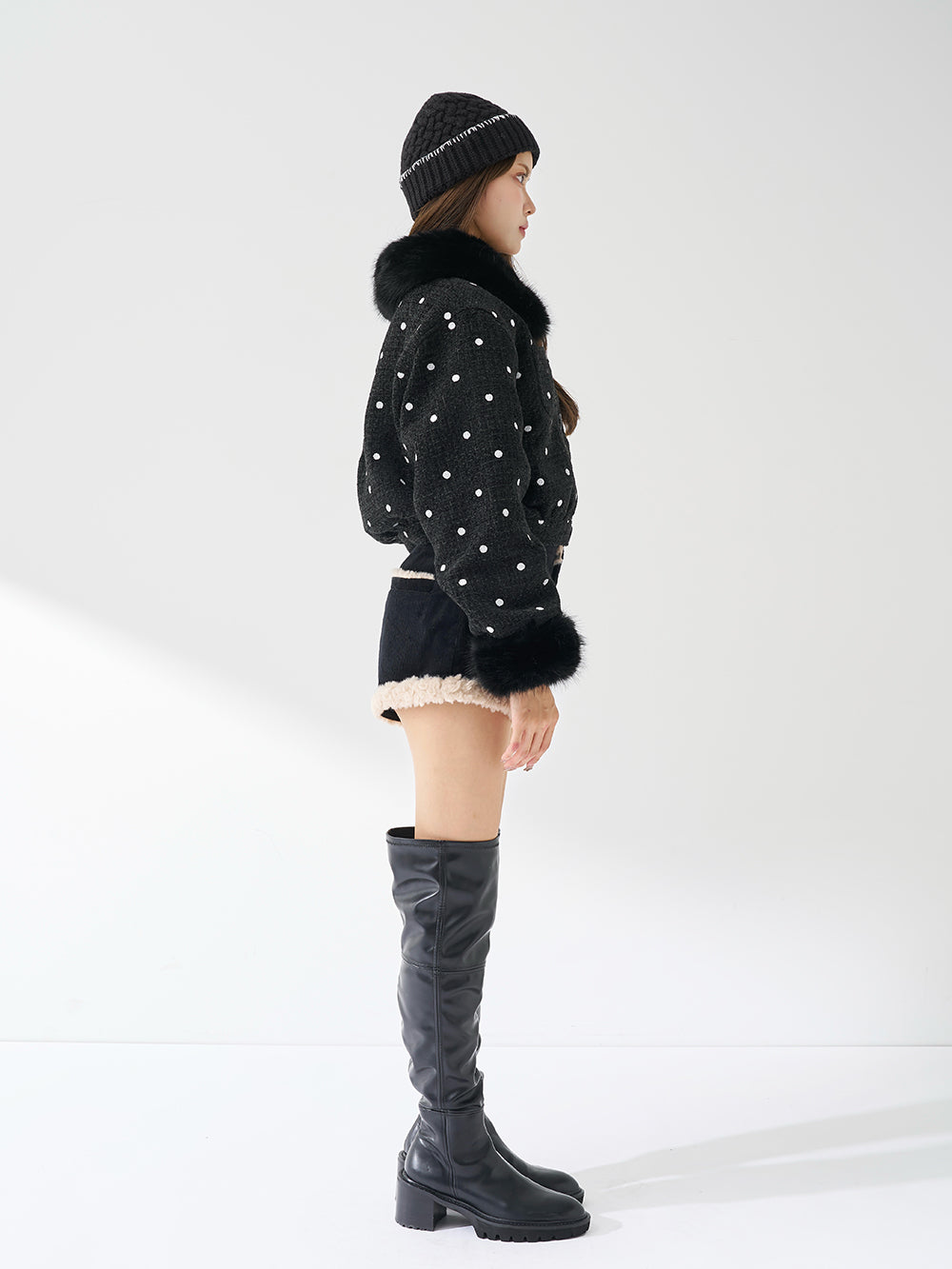 モデル:163cm(着用サイズ:S 着用カラー:BLK)