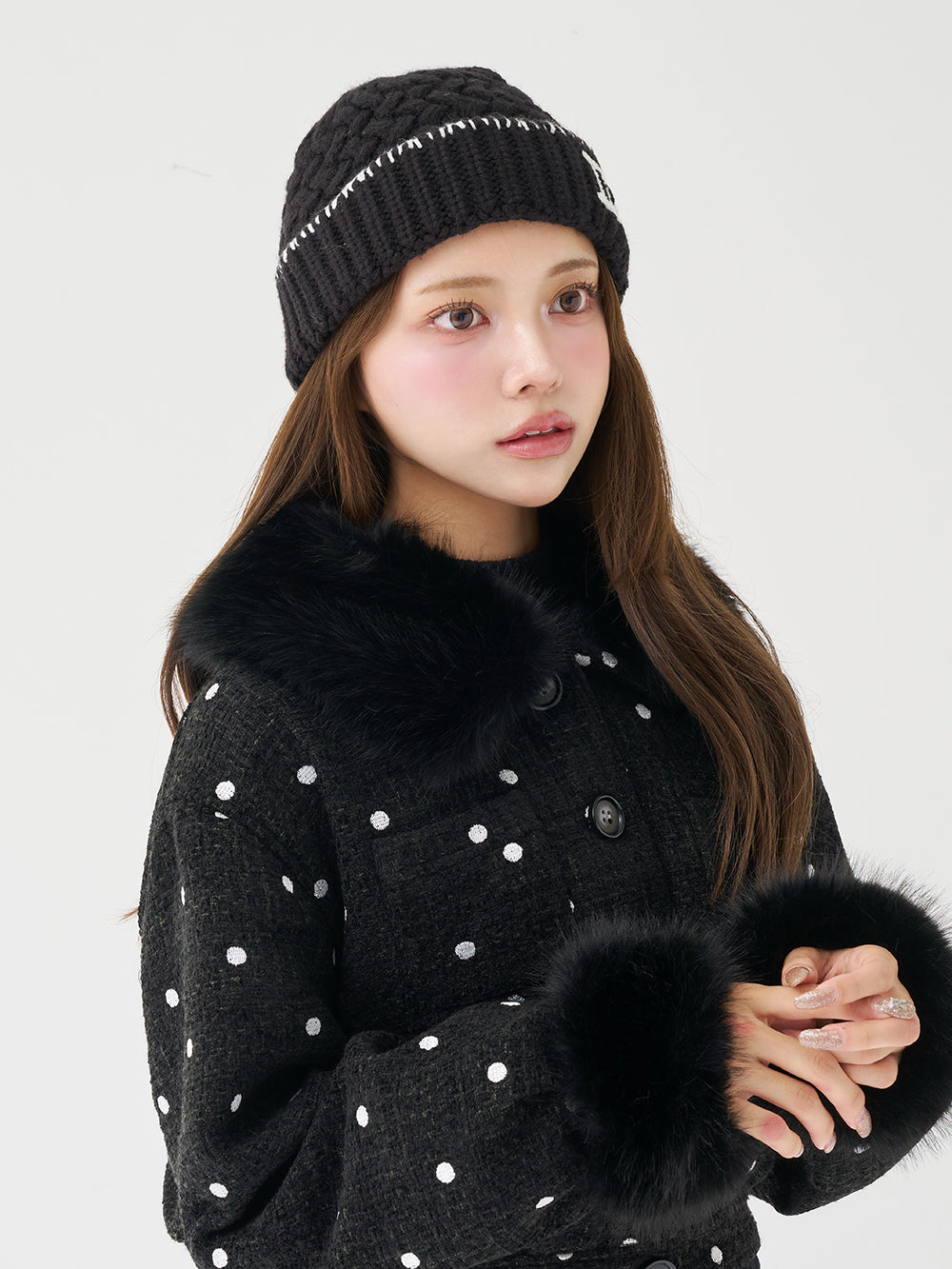 モデル:163cm(着用サイズ:FREE 着用カラー:BLK)
