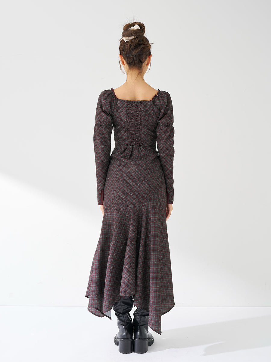 モデル:163cm(着用サイズ:FREE 着用カラー:GRY)