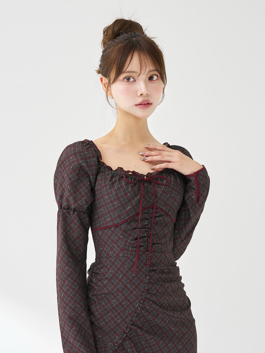 モデル:163cm(着用サイズ:FREE 着用カラー:GRY)
