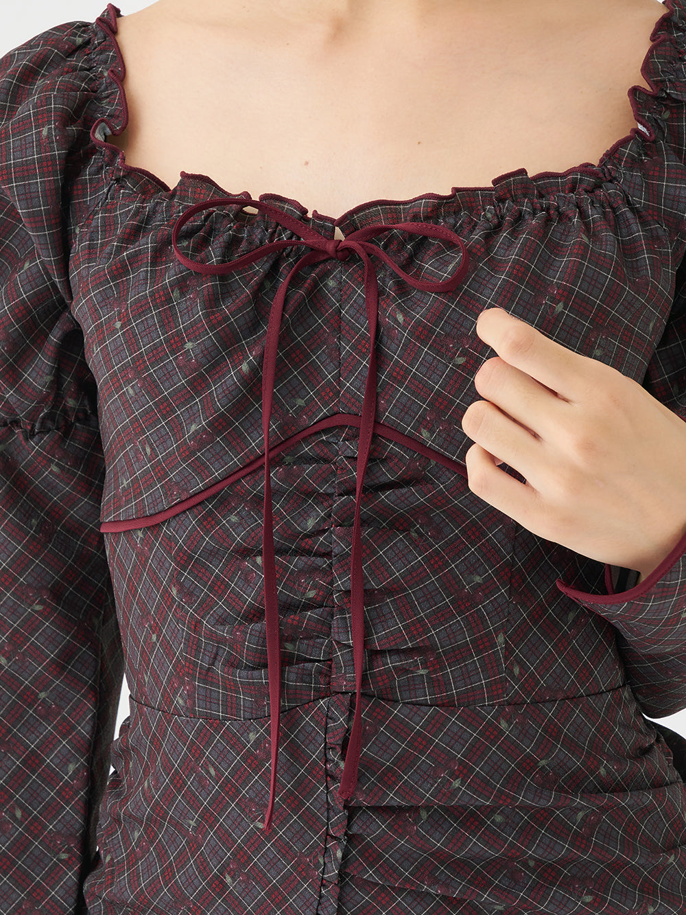 モデル:163cm(着用サイズ:FREE 着用カラー:GRY)