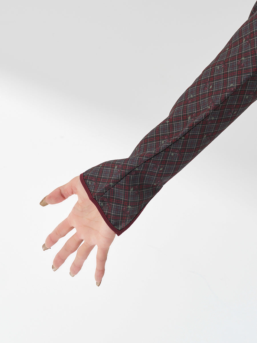 モデル:163cm(着用サイズ:FREE 着用カラー:GRY)
