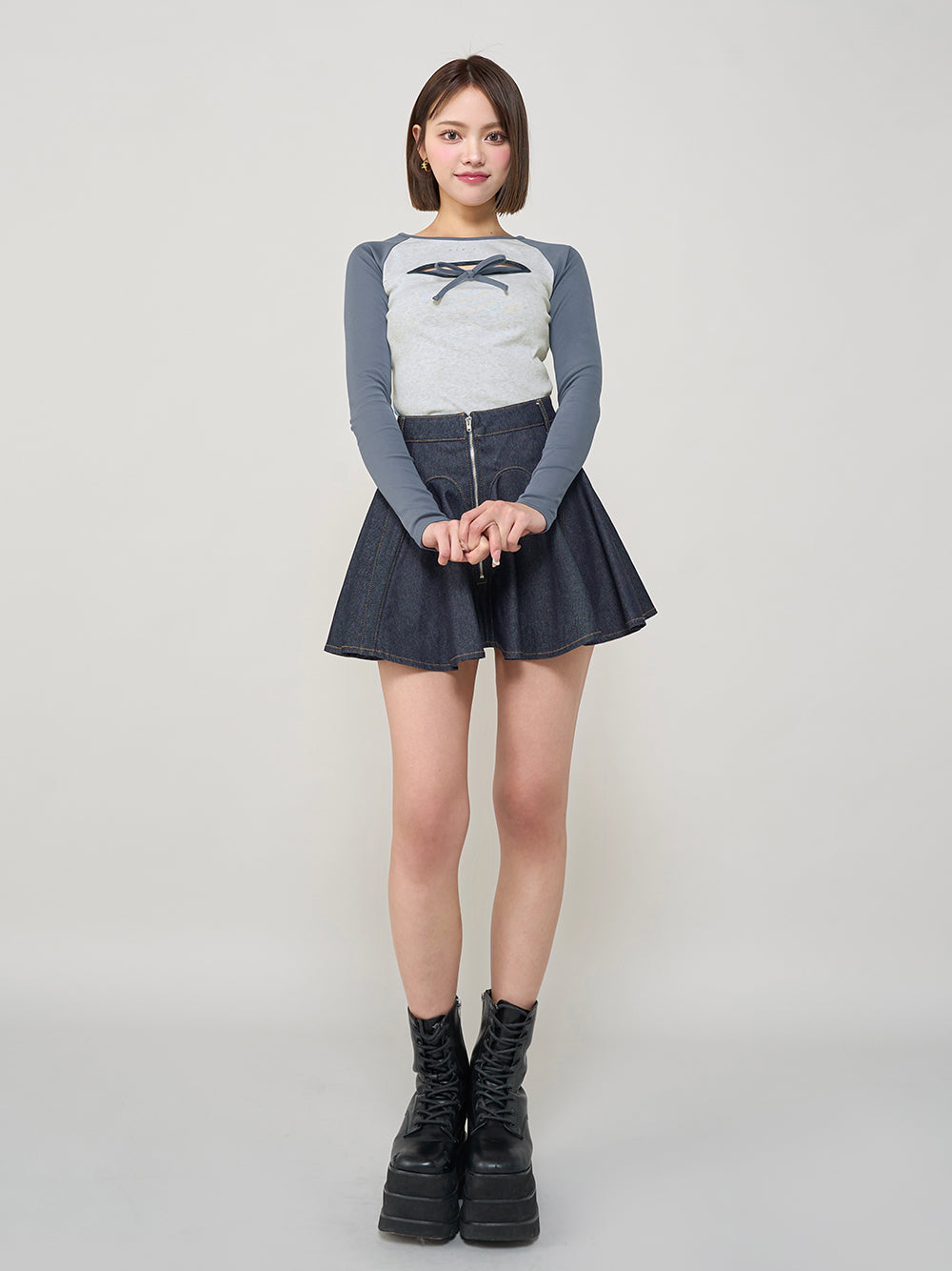 モデル:163cm(着用サイズ:FREE 着用カラー:NVY)