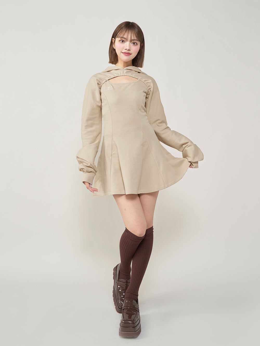 モデル:163cm(着用サイズ:FREE 着用カラー:BEG)
