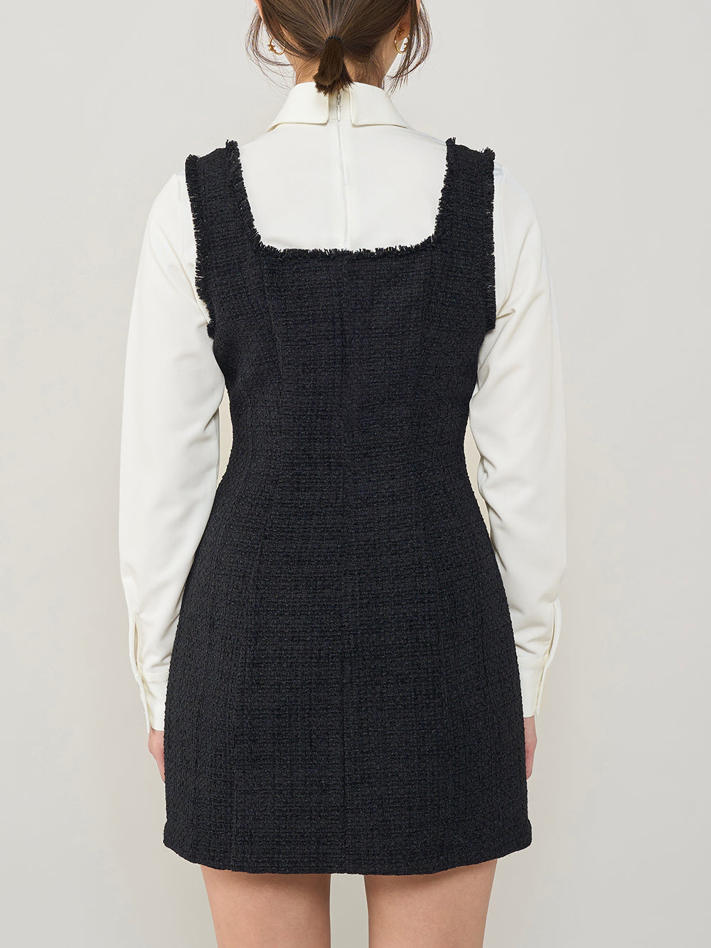 モデル:163cm(着用サイズ:FREE 着用カラー:BLK)