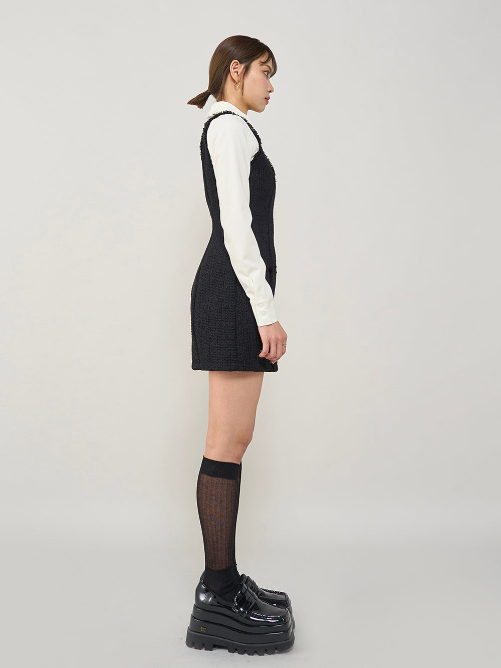 モデル:163cm(着用サイズ:FREE 着用カラー:BLK)