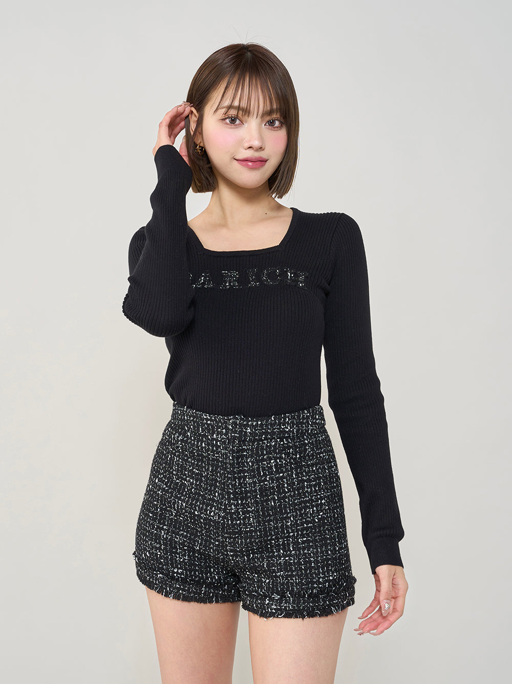 モデル:163cm(着用サイズ:FREE 着用カラー:BLK)