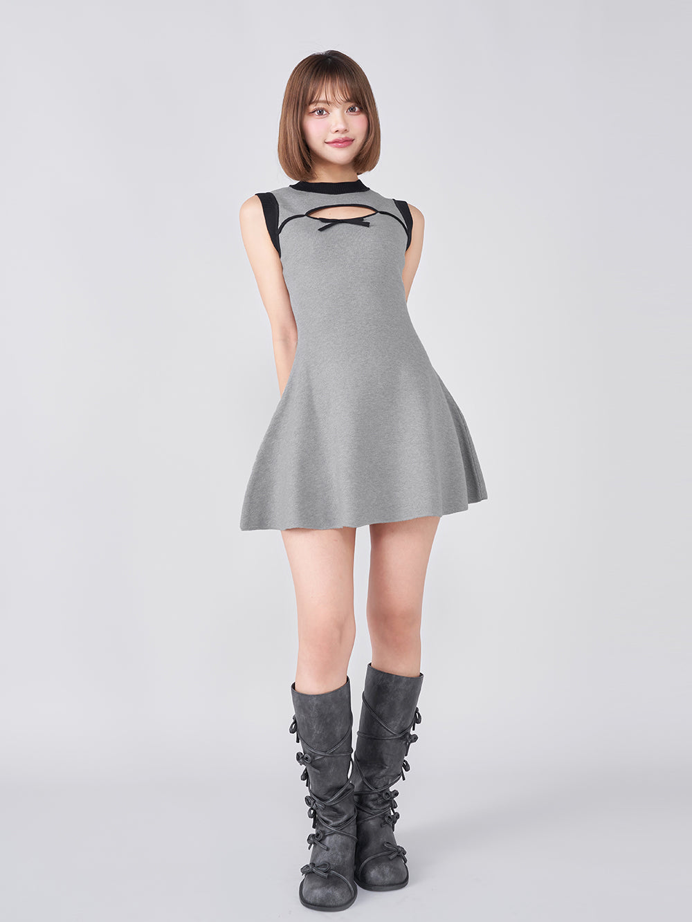 モデル:163cm(着用サイズ:FREE 着用カラー:GRY)