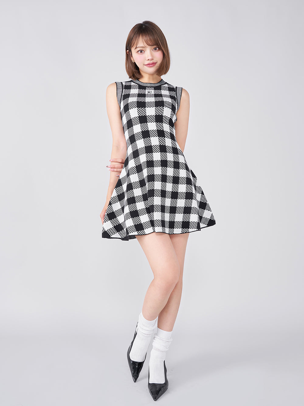 モデル:163cm(着用サイズ:FREE 着用カラー:BLK)