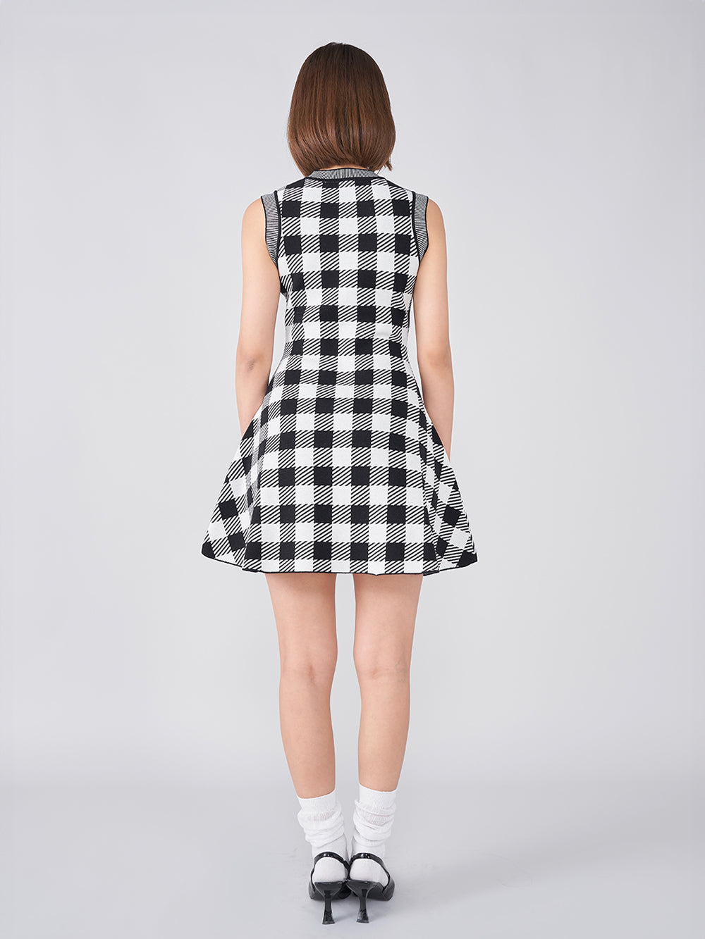 モデル:163cm(着用サイズ:FREE 着用カラー:BLK)