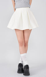 モデル:163cm(着用サイズ:S 着用カラー:WHT)