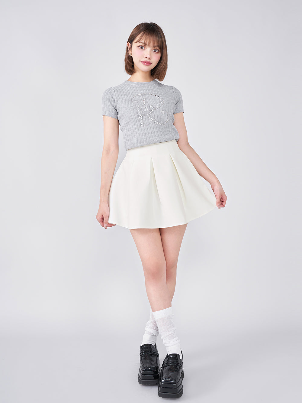 モデル:163cm(着用サイズ:S 着用カラー:WHT)