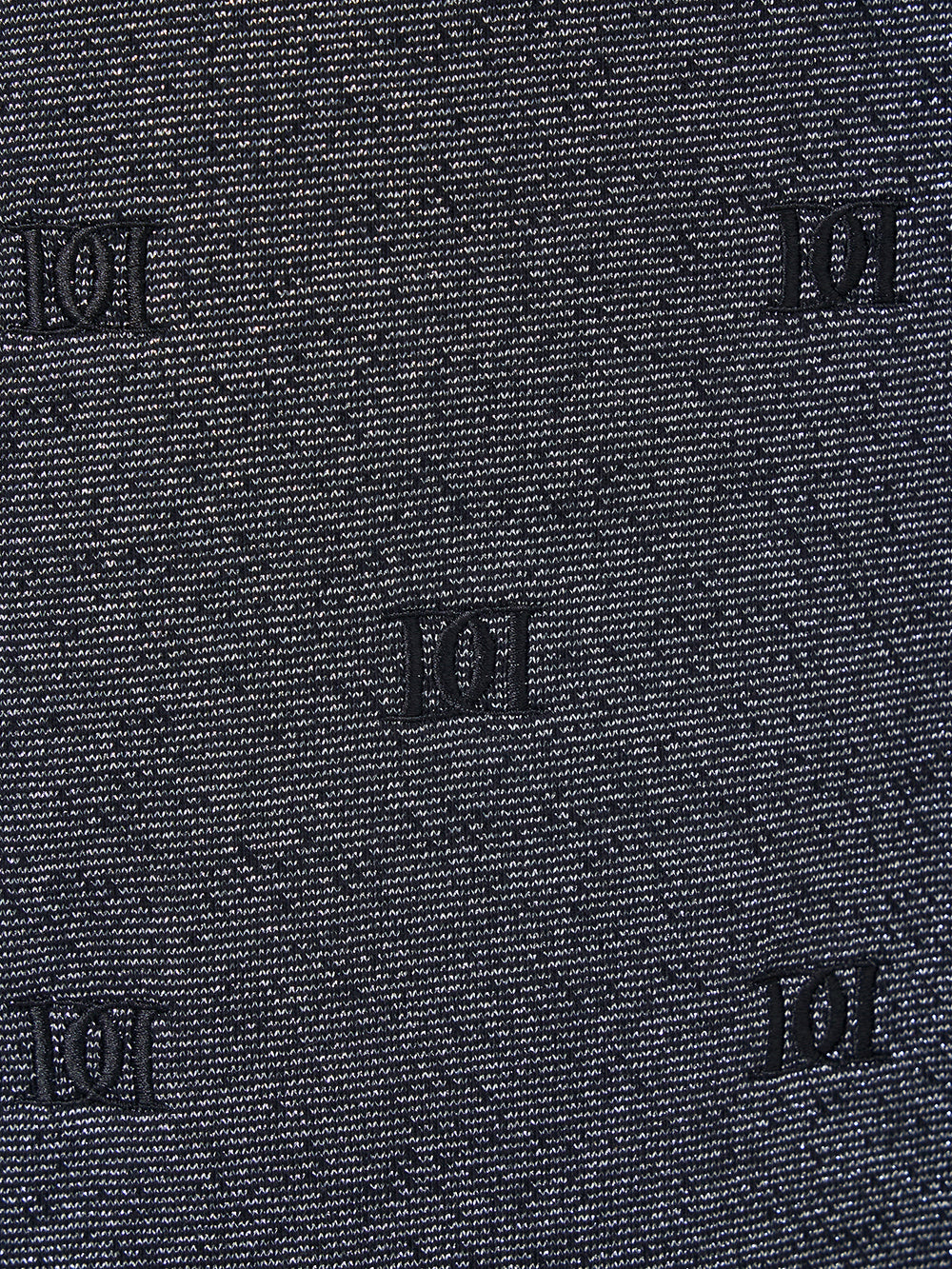 モデル:163cm(着用サイズ:FREE 着用カラー:BLK)