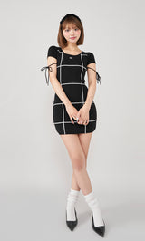 モデル:163cm(着用サイズ:FREE 着用カラー:BLK)