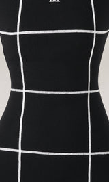 モデル:163cm(着用サイズ:FREE 着用カラー:BLK)
