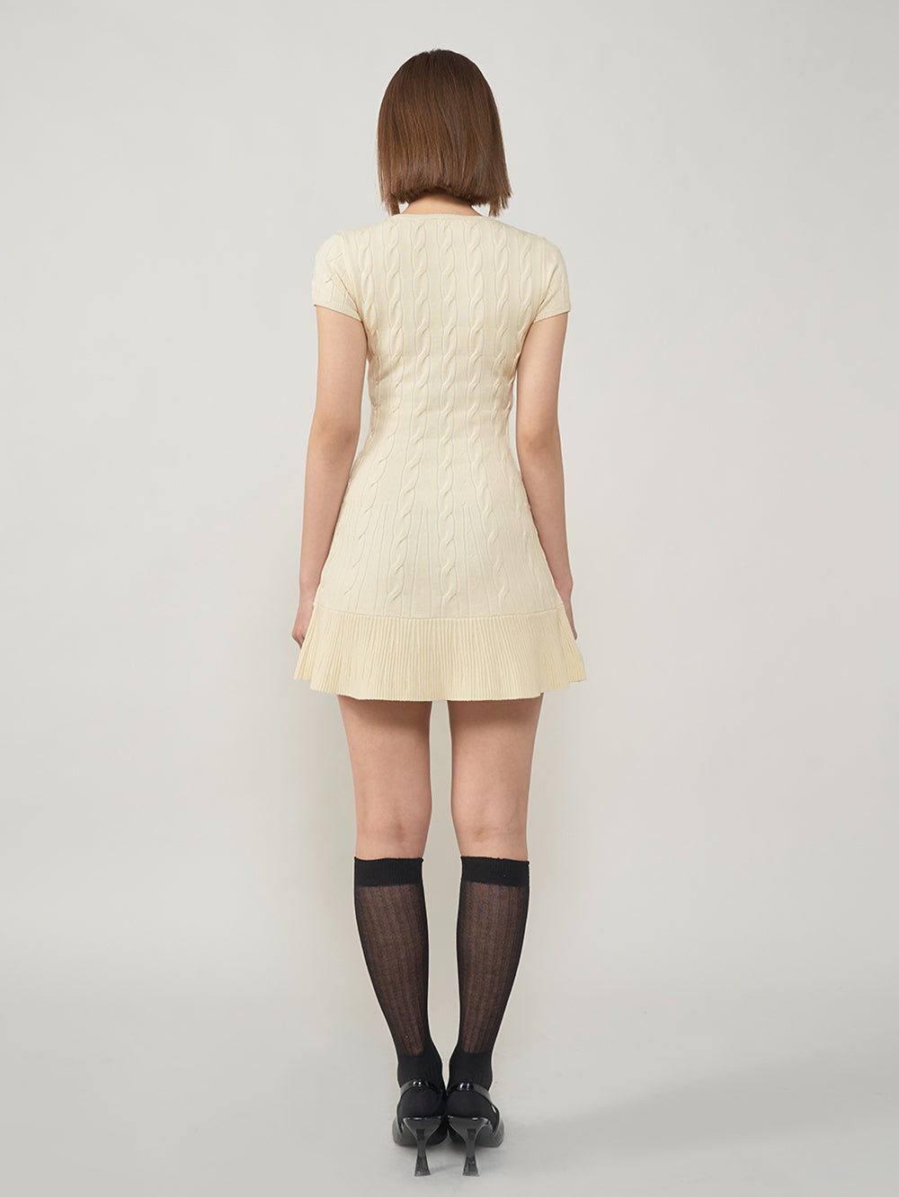モデル:163cm(着用サイズ:FREE 着用カラー:IVO)