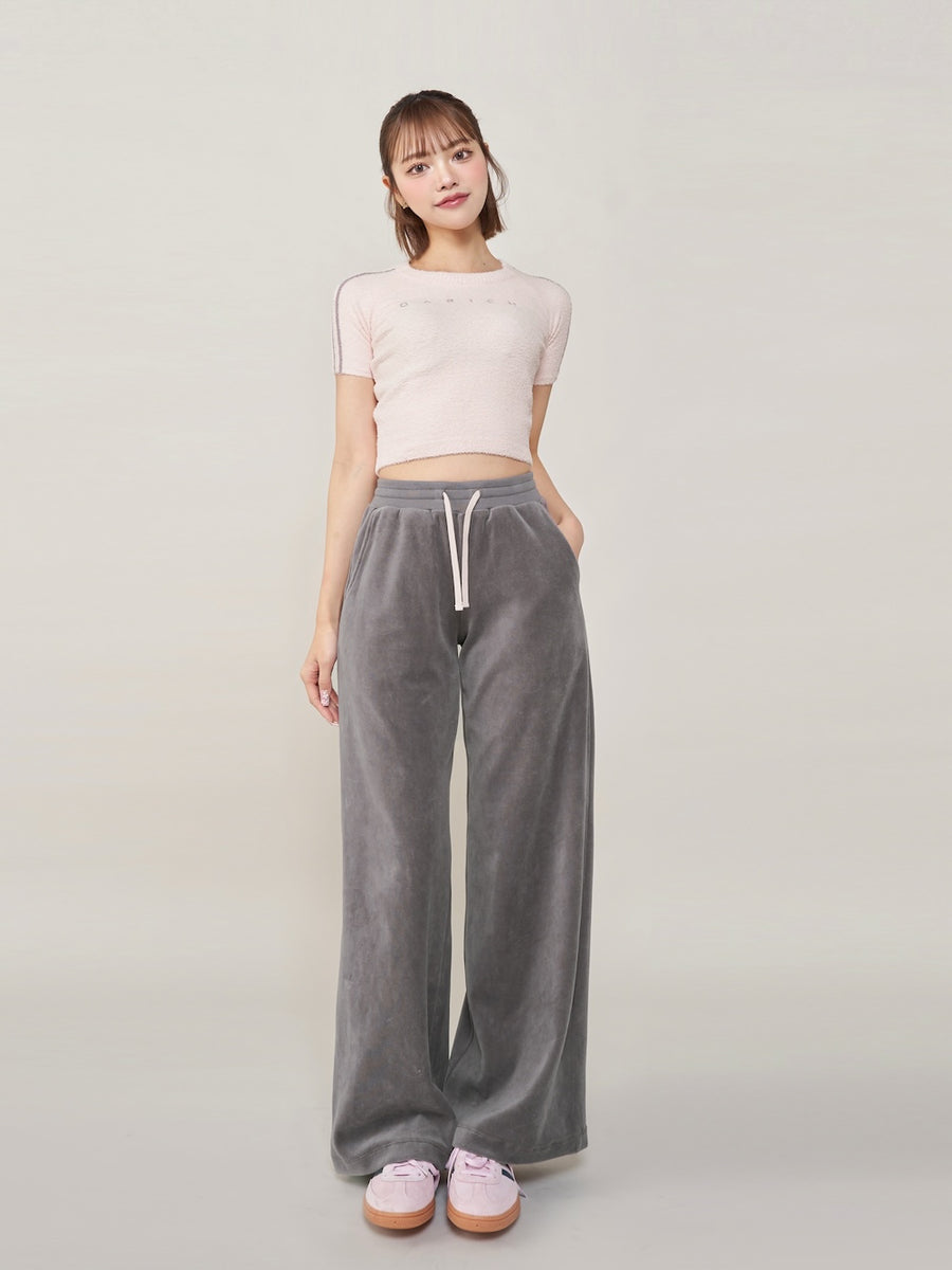 モデル:163cm(着用サイズ:FREE 着用カラー:C-GRY)