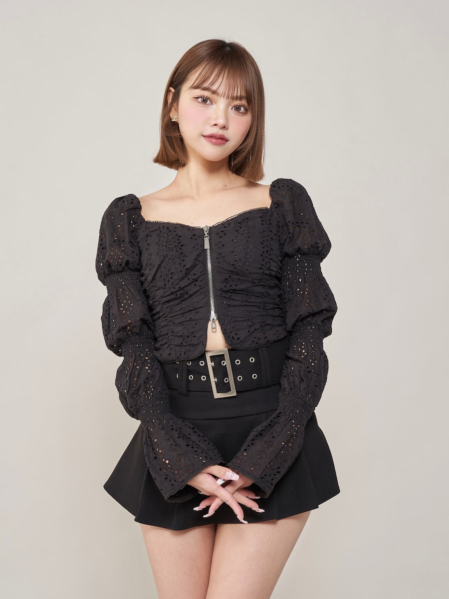 モデル:163cm(着用サイズ:FREE 着用カラー:BLK)