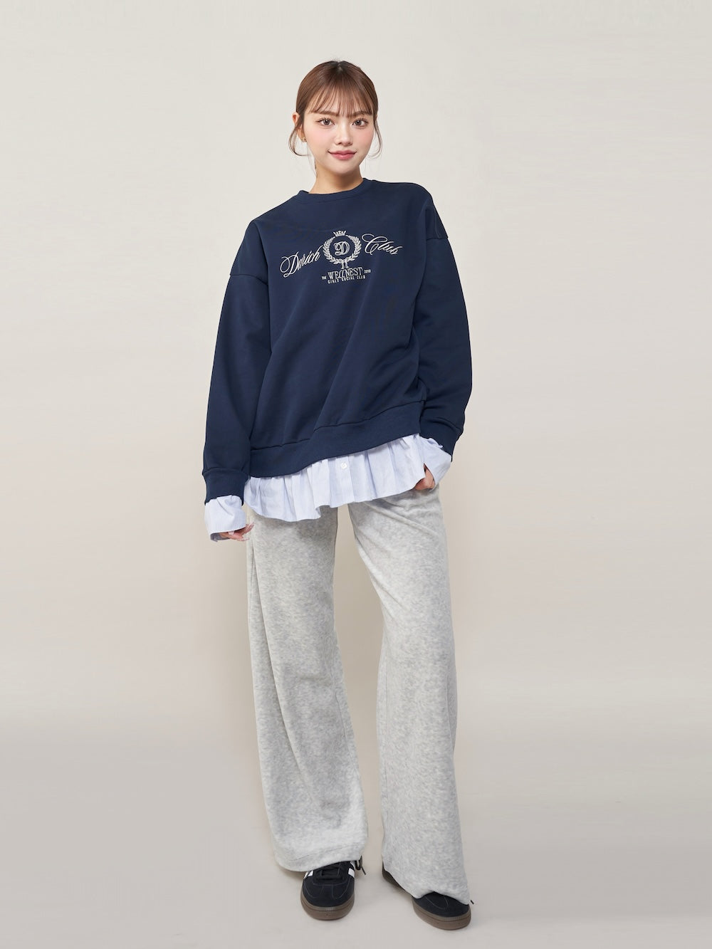 モデル:163cm(着用サイズ:FREE 着用カラー:GRY)