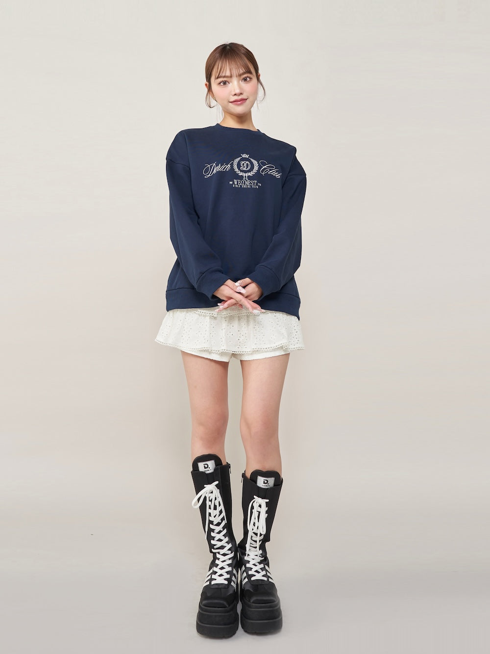 モデル:163cm(着用サイズ:FREE 着用カラー:WHT)
