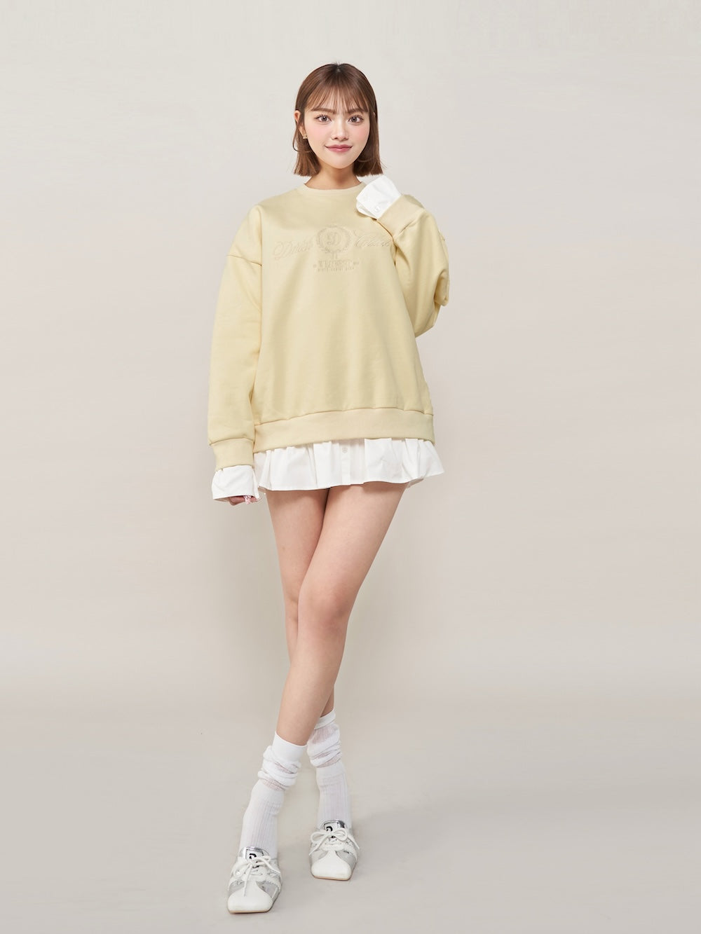 モデル:163cm(着用サイズ:FREE 着用カラー:YEL)