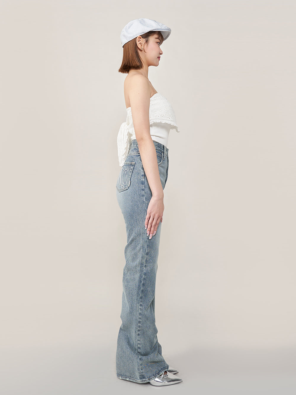 モデル:163cm(着用サイズ:M 着用カラー:BLU)